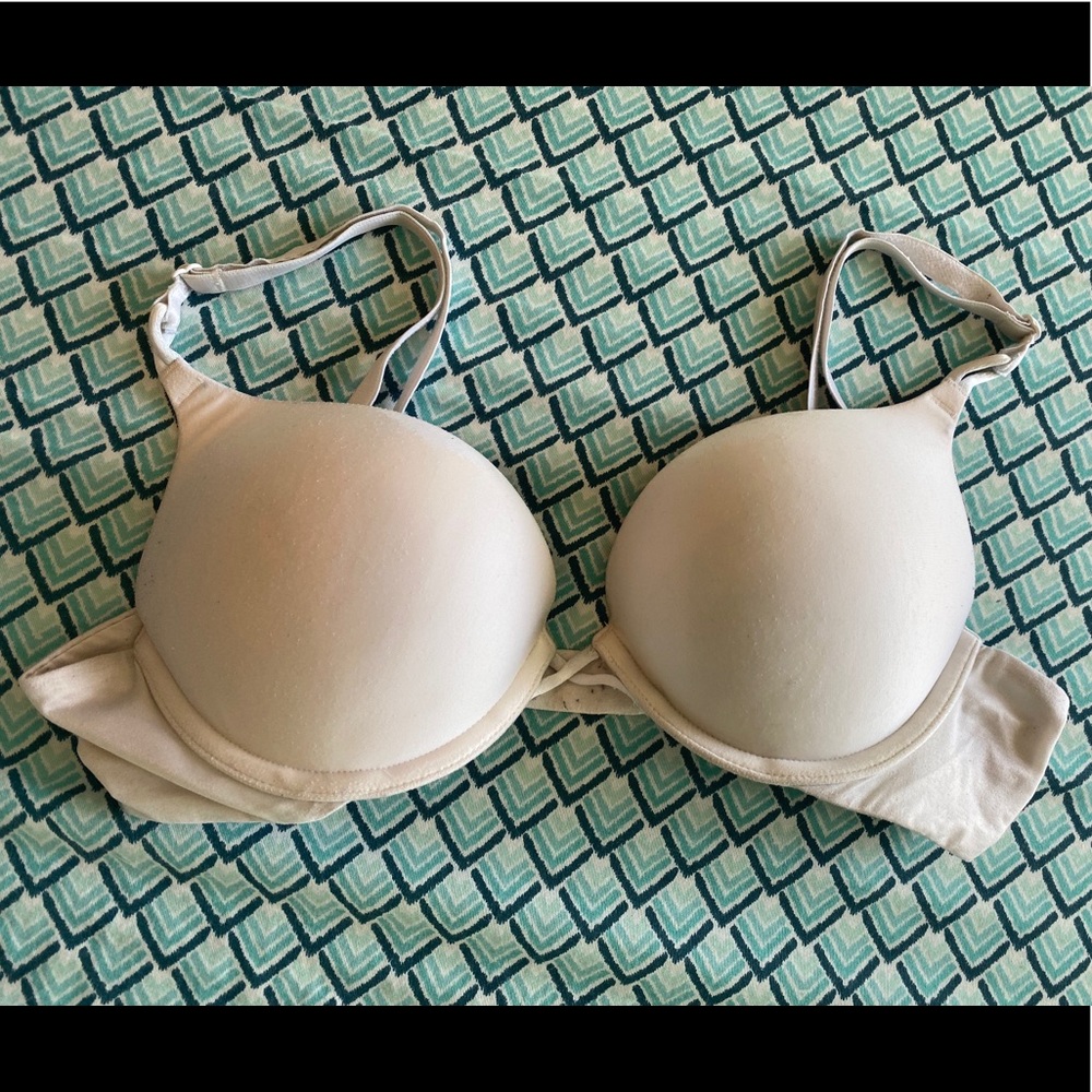 Victoria’s Secret Bombshell bra